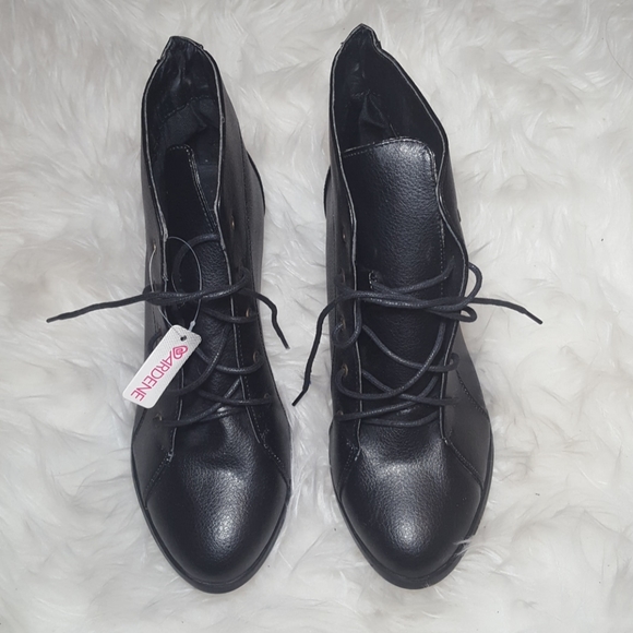 Free with purchase • NWT Ardene Ankle Boots